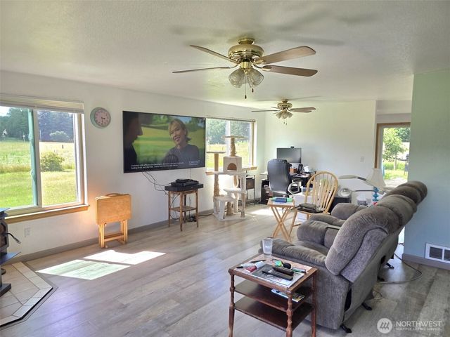 11916 Fillman Road SE, Rainier, WA 98576