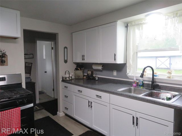 11391 N Genesee Road N, Thetford Township, MI 48420