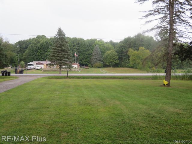 11391 N Genesee Road N, Thetford Township, MI 48420