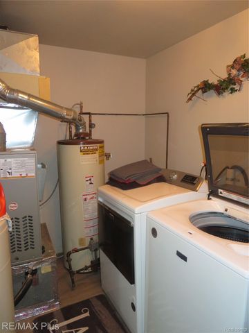 11391 N Genesee Road N, Thetford Township, MI 48420