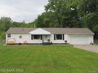 11391 N Genesee Road N, Thetford Township, MI 48420