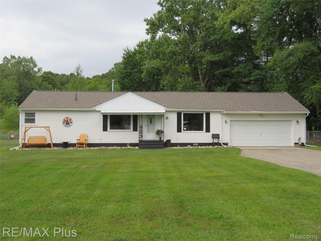 11391 N Genesee Road N, Thetford Township, MI 48420
