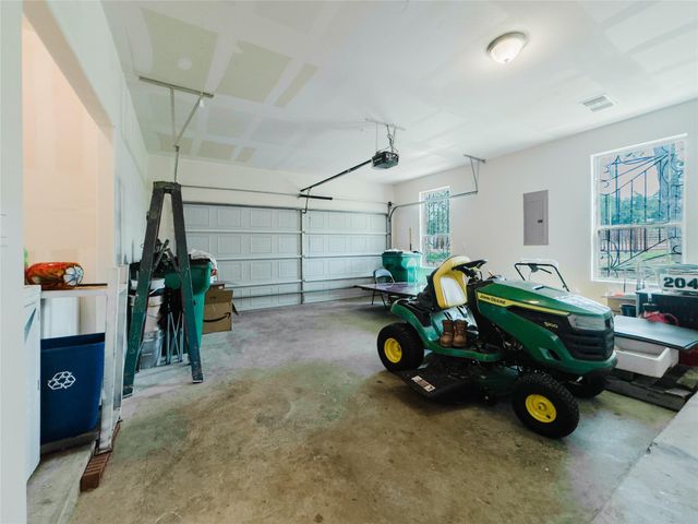 204 Matthew CV, Bastrop, TX 78602