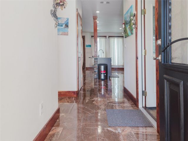 204 Matthew CV, Bastrop, TX 78602