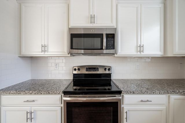 1055 S Reber Avenue, Gilbert, AZ 85296