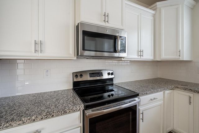 1055 S Reber Avenue, Gilbert, AZ 85296