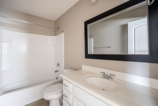 1055 S Reber Avenue, Gilbert, AZ 85296