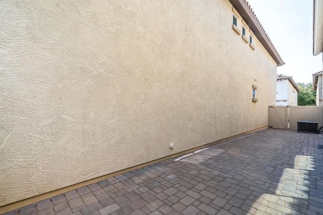 1055 S Reber Avenue, Gilbert, AZ 85296