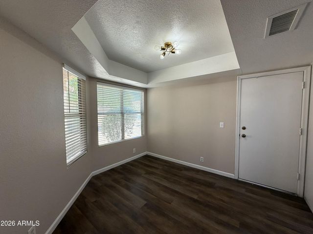 7714 W Piute Avenue, Glendale, AZ 85308