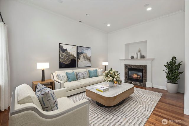 10407 NE 17th Street, Bellevue, WA 98004