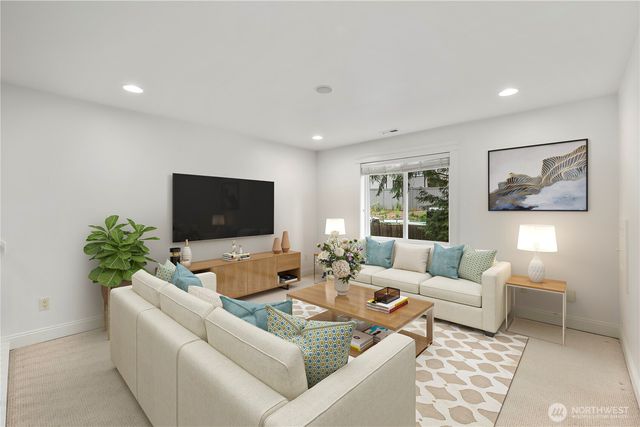 10407 NE 17th Street, Bellevue, WA 98004