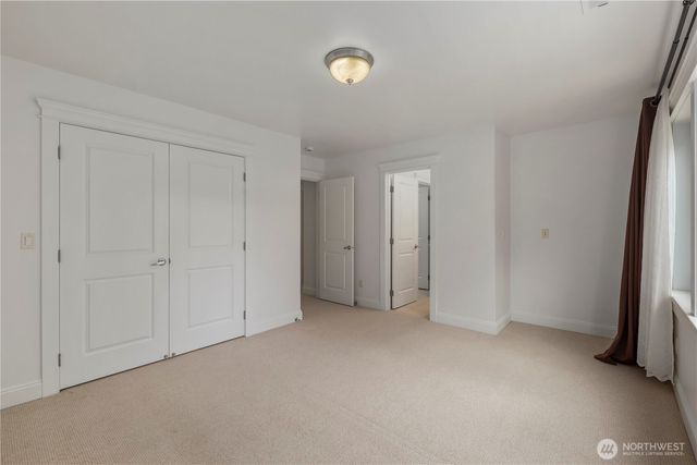 10407 NE 17th Street, Bellevue, WA 98004