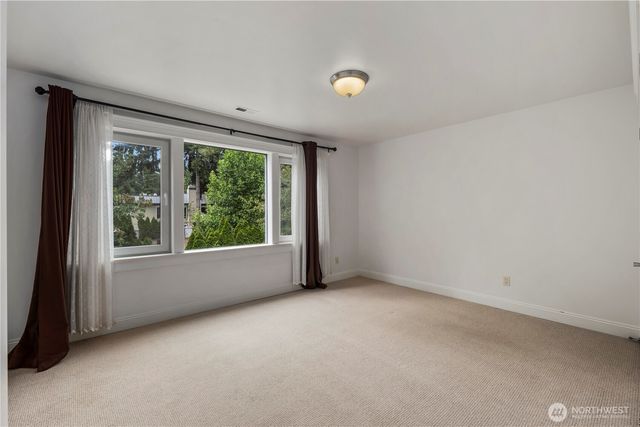 10407 NE 17th Street, Bellevue, WA 98004
