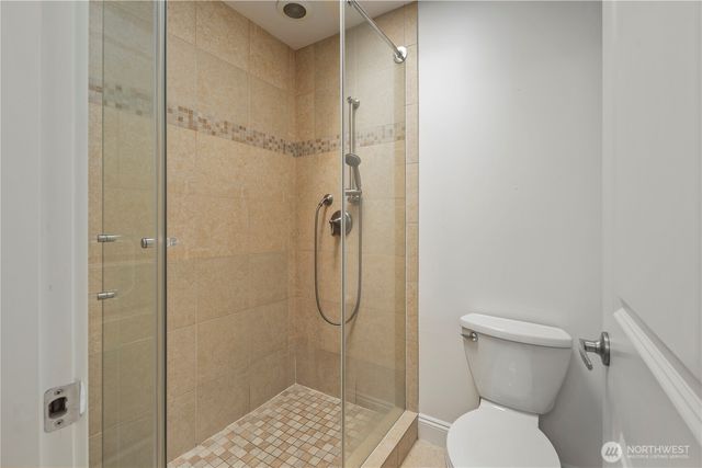 10407 NE 17th Street, Bellevue, WA 98004