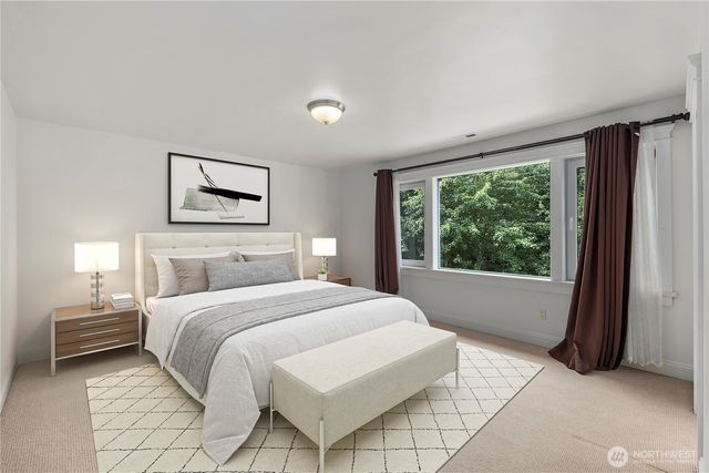 10407 NE 17th Street, Bellevue, WA 98004