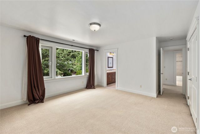 10407 NE 17th Street, Bellevue, WA 98004