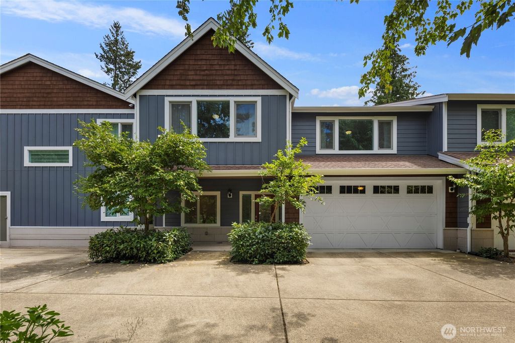 10407 NE 17th Street, Bellevue, WA 98004