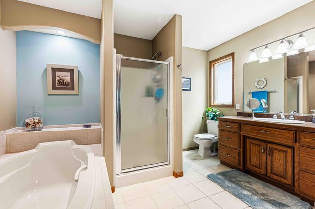 854 32nd Street S, Moorhead, MN 56560