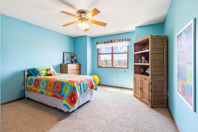 854 32nd Street S, Moorhead, MN 56560