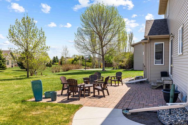 854 32nd Street S, Moorhead, MN 56560
