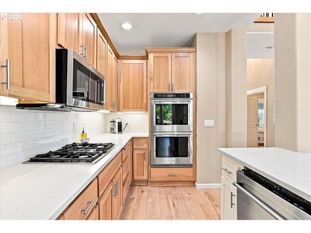 906 N 9TH Way, Ridgefield, WA 98642