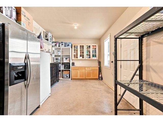 906 N 9TH Way, Ridgefield, WA 98642