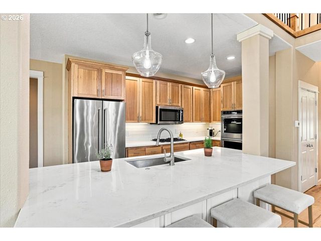 906 N 9TH Way, Ridgefield, WA 98642