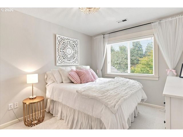 906 N 9TH Way, Ridgefield, WA 98642