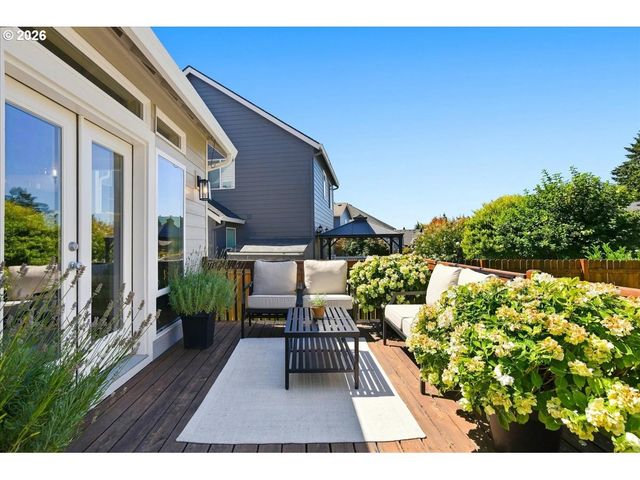 906 N 9TH Way, Ridgefield, WA 98642