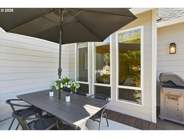 906 N 9TH Way, Ridgefield, WA 98642
