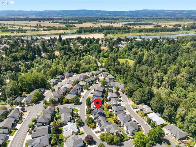 906 N 9TH Way, Ridgefield, WA 98642