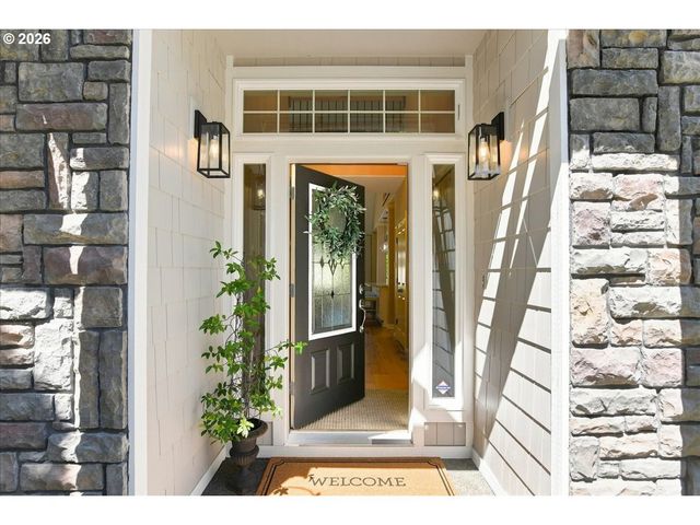 906 N 9TH Way, Ridgefield, WA 98642