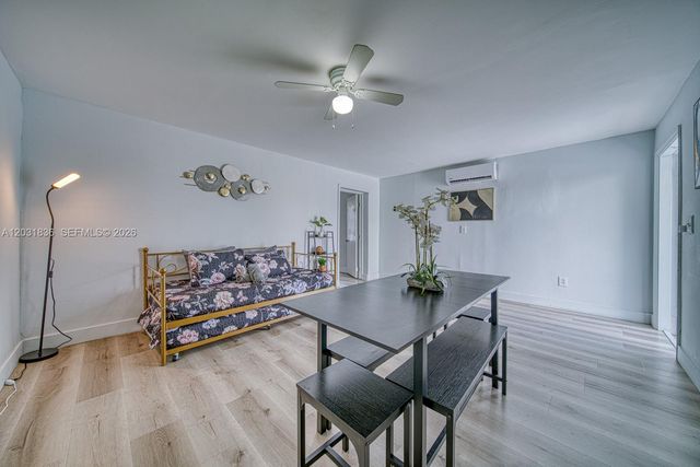 7622 SW 21st Street 7622, Miami, FL 33155