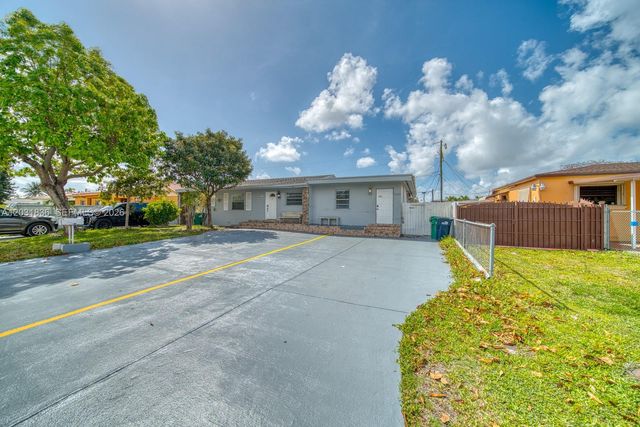 7622 SW 21st Street 7622, Miami, FL 33155