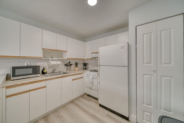 7622 SW 21st Street 7622, Miami, FL 33155