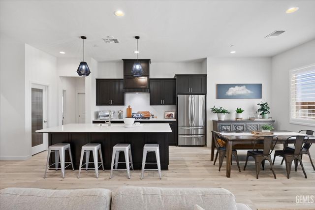 1125 Brookline Lane, Bakersfield, CA 93314
