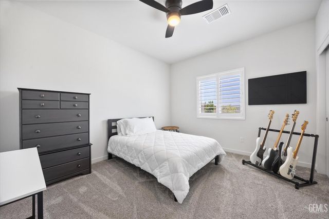 1125 Brookline Lane, Bakersfield, CA 93314