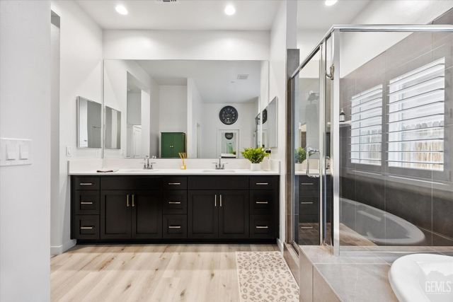 1125 Brookline Lane, Bakersfield, CA 93314