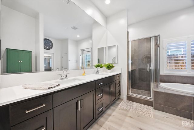 1125 Brookline Lane, Bakersfield, CA 93314