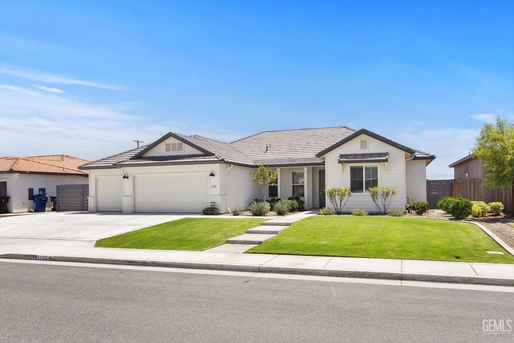 1125 Brookline Lane, Bakersfield, CA 93314