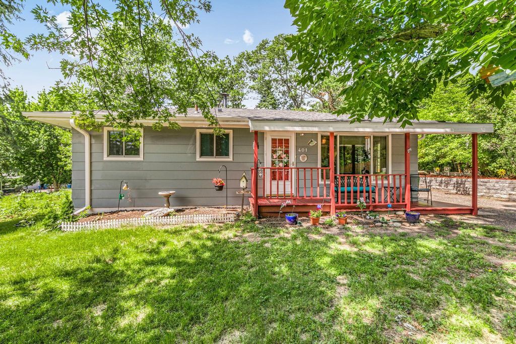401 2nd Street S, Sauk Rapids, MN 56379