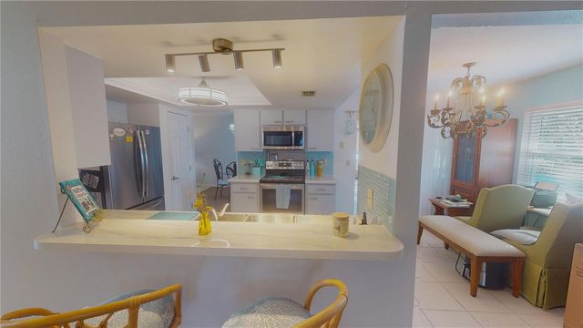 3110 57TH AVENUE CIRCLE E, Bradenton, FL 34203