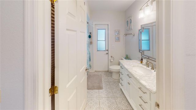 3110 57TH AVENUE CIRCLE E, Bradenton, FL 34203