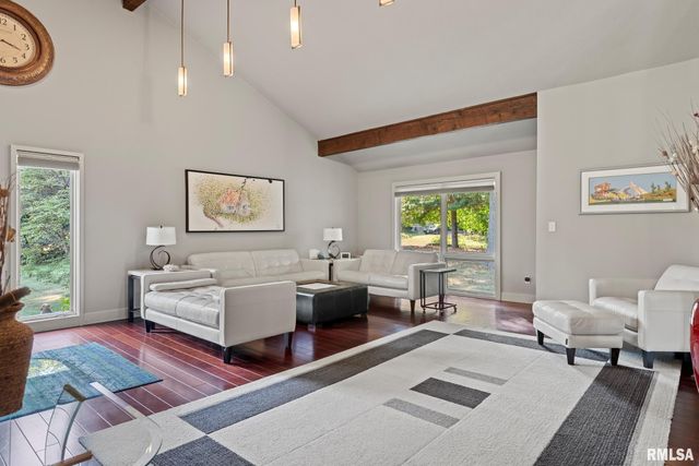 304 Carobeth Circle, Jacksonville, IL 62650