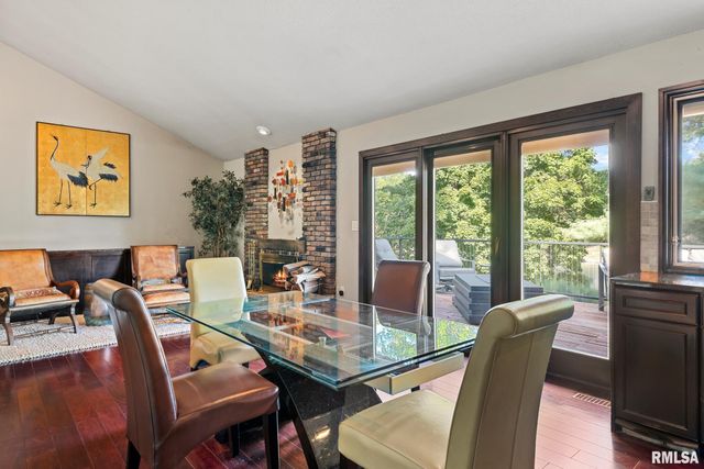 304 Carobeth Circle, Jacksonville, IL 62650