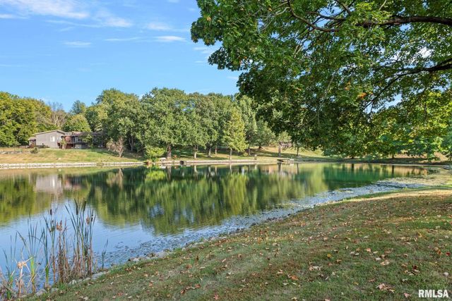 304 Carobeth Circle, Jacksonville, IL 62650