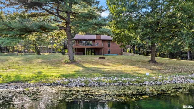 304 Carobeth Circle, Jacksonville, IL 62650