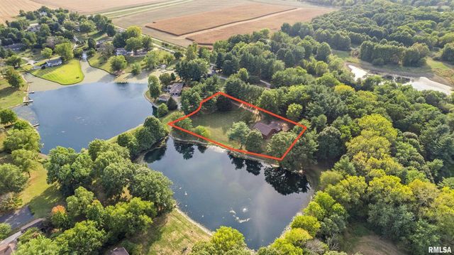 304 Carobeth Circle, Jacksonville, IL 62650