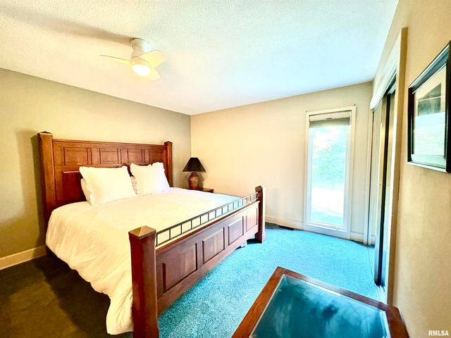 304 Carobeth Circle, Jacksonville, IL 62650