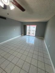 6070 W 19th Avenue 314, Hialeah, FL 33012
